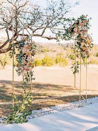 criteria for choosing a wedding arch