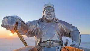 how tall was genghis khan